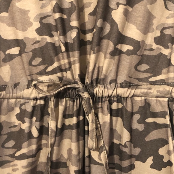 Tank Camoflouge Jumpsuit - Picture 3 of 3
